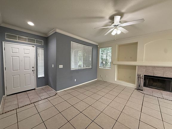 4th image of 9347 Marlemont Cir