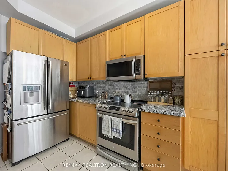 23 Amberty St — Photo 10