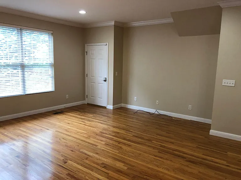 7338 Amherst Ave — Photo 8