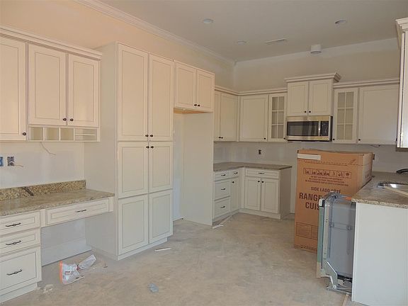 2nd image of 125 Sougahatchee Dr