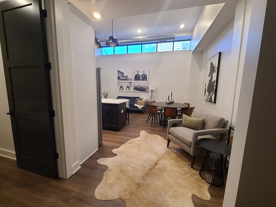 1st image of 1040 O St #110