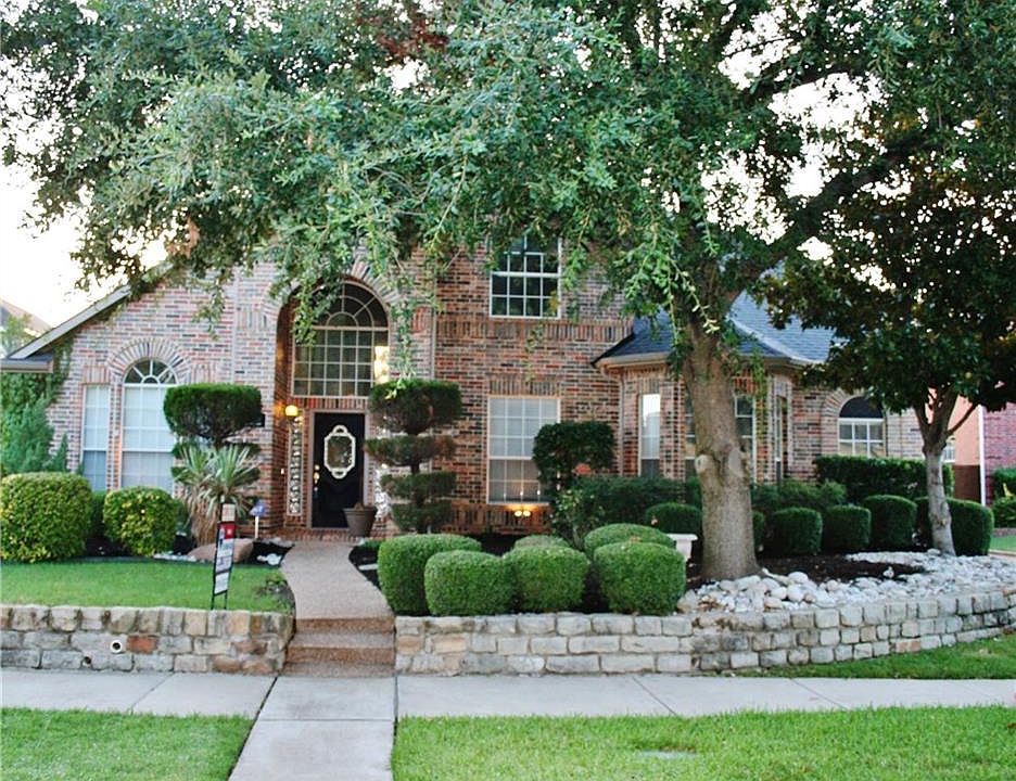 1st image of 722 Crestwood Dr