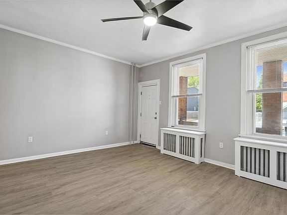 5th image of 6010 Larchwood Ave