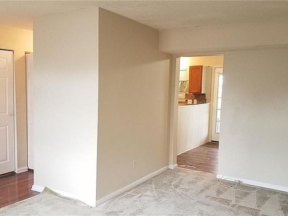 3rd image of 762 Glenshire Dr