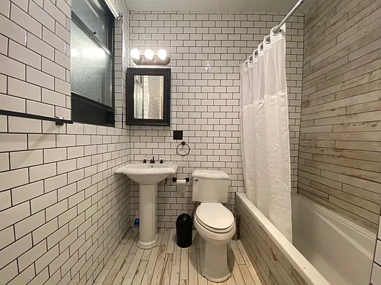 Rented by Doorway NYC, LLC | media 40
