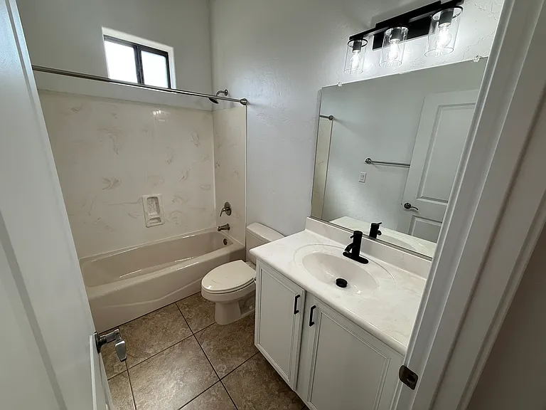 2028 E River Rd #203 — Photo 16