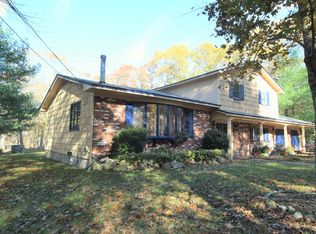 922 Whaley Hollow Rd, Coventry, RI 02816