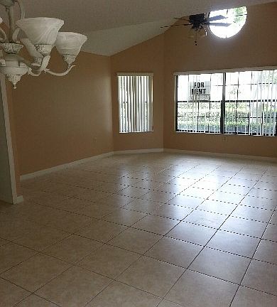 2nd image of 3022 Fox Squirrel Dr