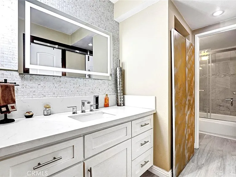 1750 E Ocean Blvd #101 — Photo 14