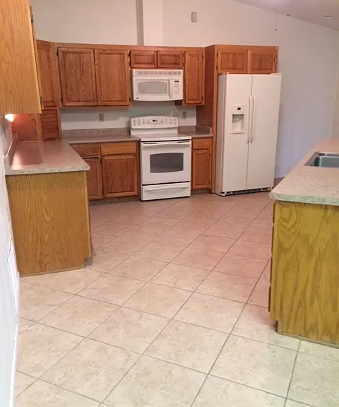 533 E Montgomery Ave — Photo 11