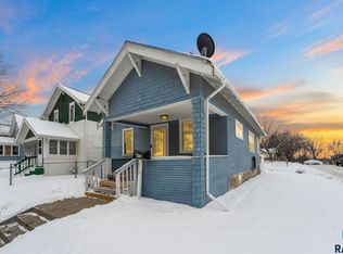 915 N Prairie Ave, Sioux Falls, SD 57104