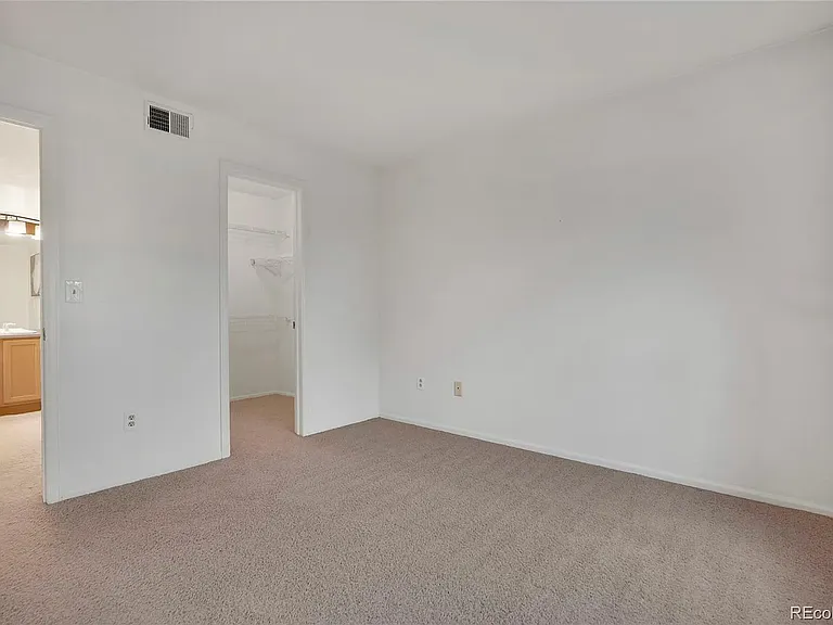 9160 E Arbor Cir #F — Photo 17