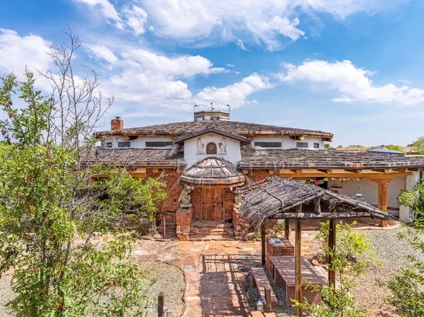 18C Destierro Trl, Santa Fe, NM 87506