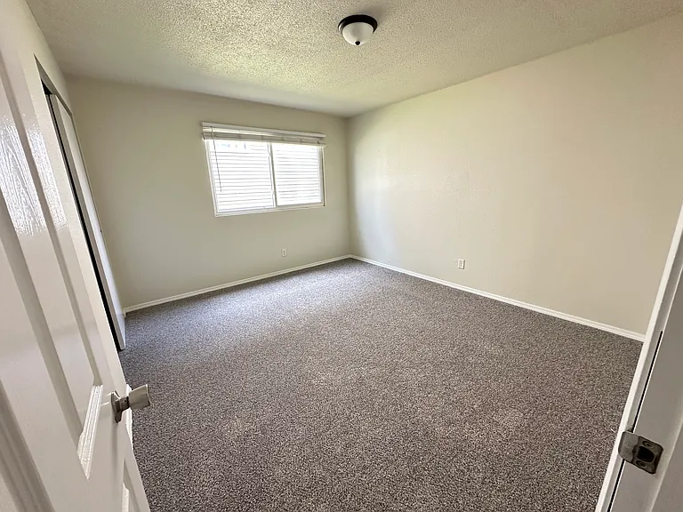1119 3rd St SW #1 — Photo 9
