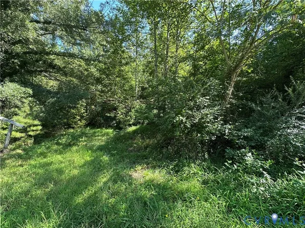 1126 Jackson Rd, Bumpass, VA 23024