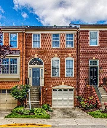 3rd image of 1303 Templeton Pl