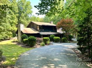 2955 Alpine Ln, Morganton, NC 28655