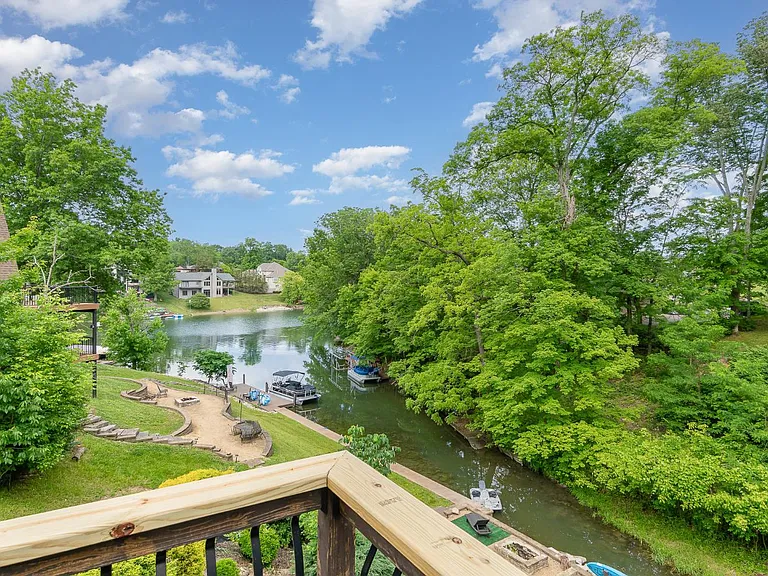 1753 Cove Cir E — Photo 24