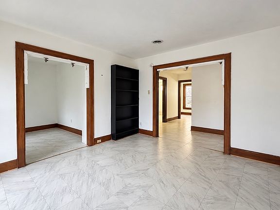 5th image of 91 Howell St #2