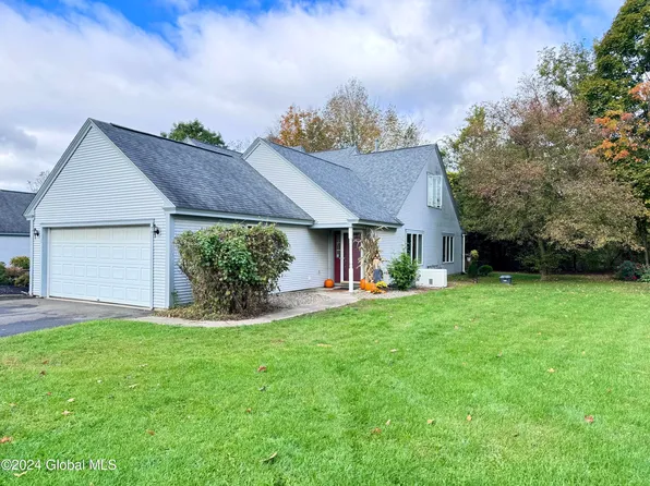 49 Gilbert Street #2A, Cambridge, NY 12816