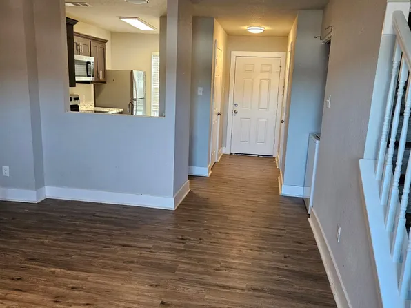 816 W Collins St, Denton, TX 76201