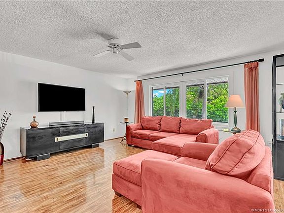 4th image of 1800 SE Saint Lucie Blvd #207