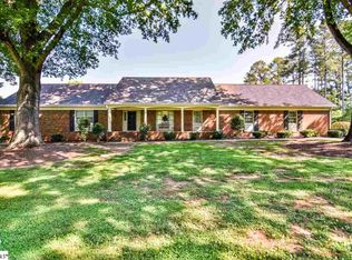 102 Nottingham Rd, Clinton, SC 29325