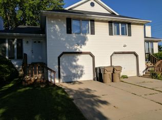 3177 Silverton Trl, Madison, WI 53719