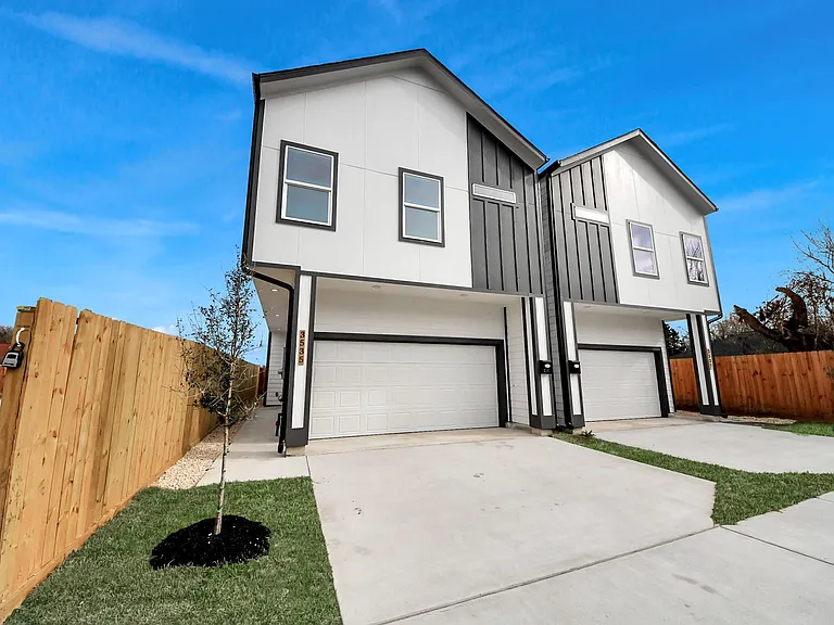 3535 Amos St — Photo 2