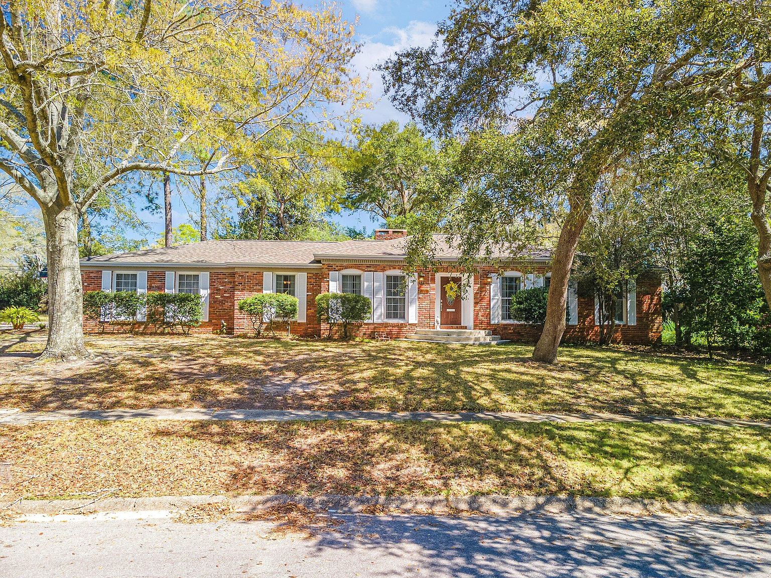 21 Linwood Rd NW, Fort Walton Beach, FL 32547 | Zillow