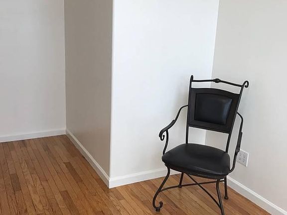 5th image of 1320 Southgate Ave