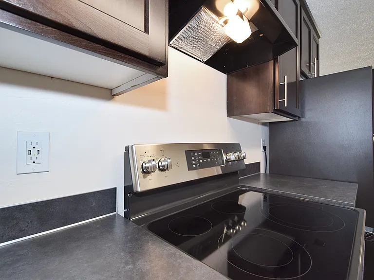 2400 Brookwood — Photo 41