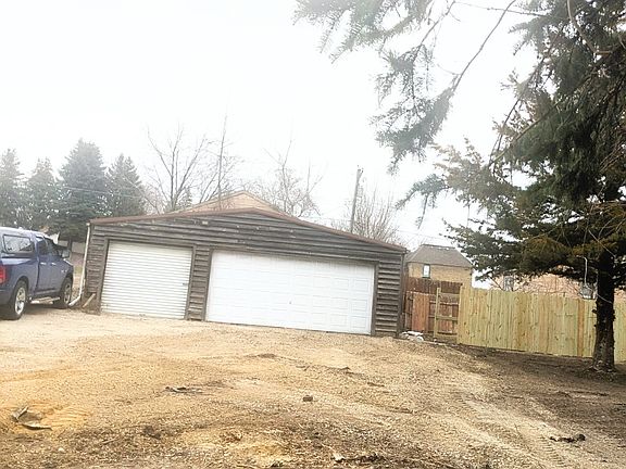 2nd image of 153 Boulevard Ave NE