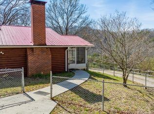 59 Gregory Dr, Franklin, NC 28734