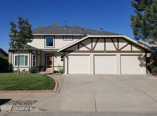 9509 Villa Del Rey NE, Albuquerque, NM 87111