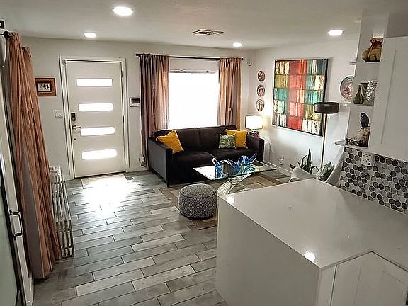 5th image of 5325 N Andrews Ave