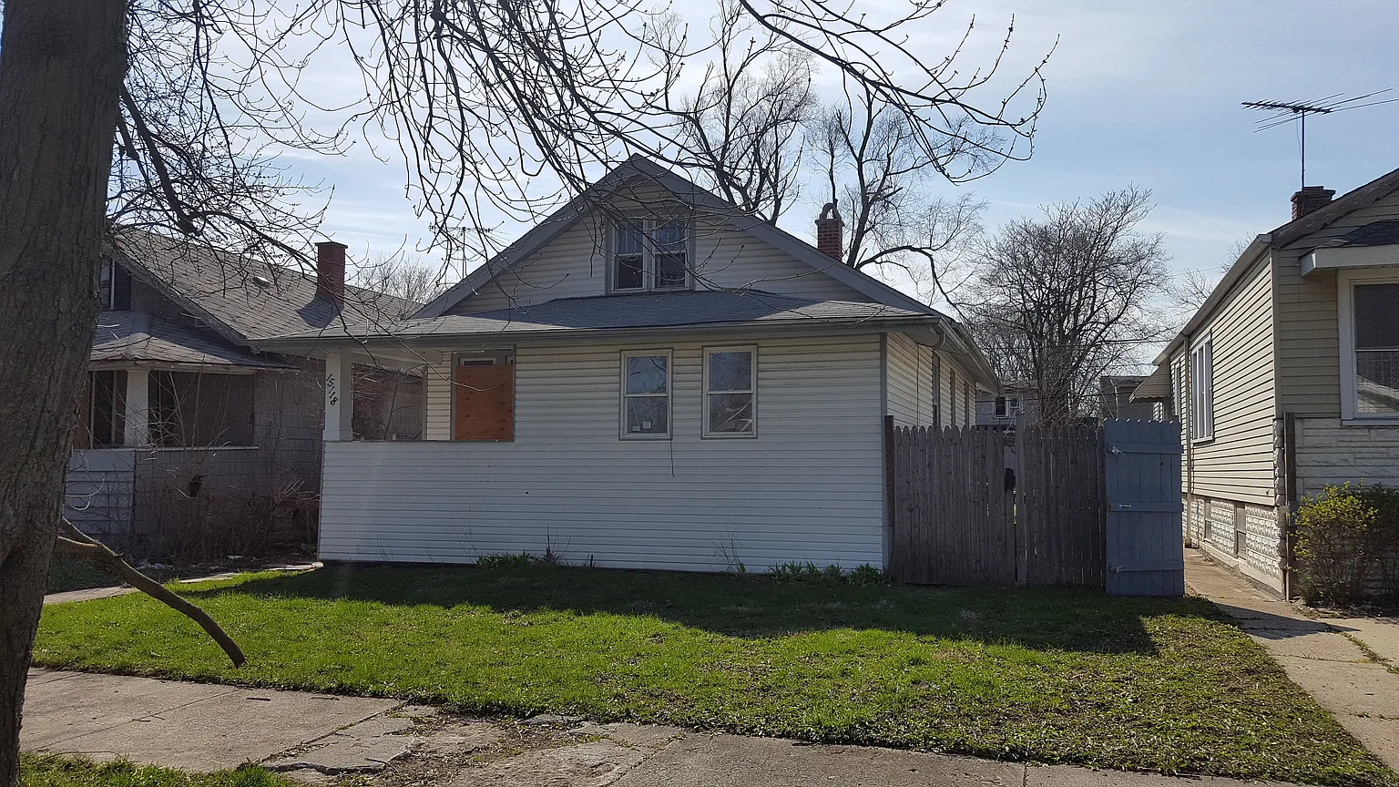 15118 Marshfield Ave photo 1