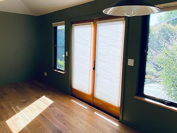 5th image of 139 Averitt St