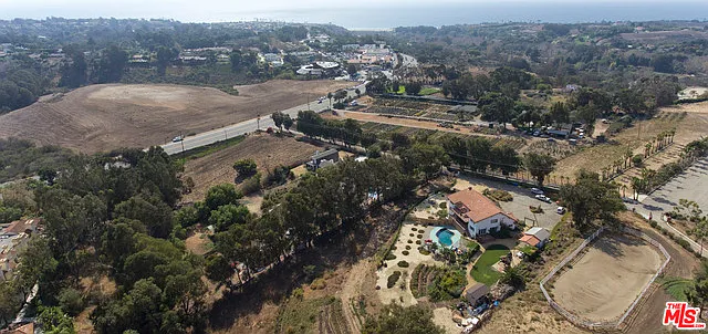 29053 Pacific Coast Hwy — Photo 33