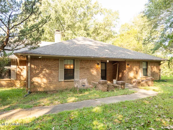 501 Highway 49, Flora, MS 39071