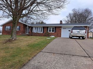 67541 W Almar Ln, Saint Clairsville, OH 43950