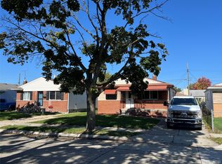 8731 Lozier Ave, Warren, MI 48089