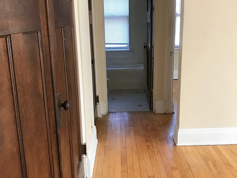 1020 Lyon — Photo 68