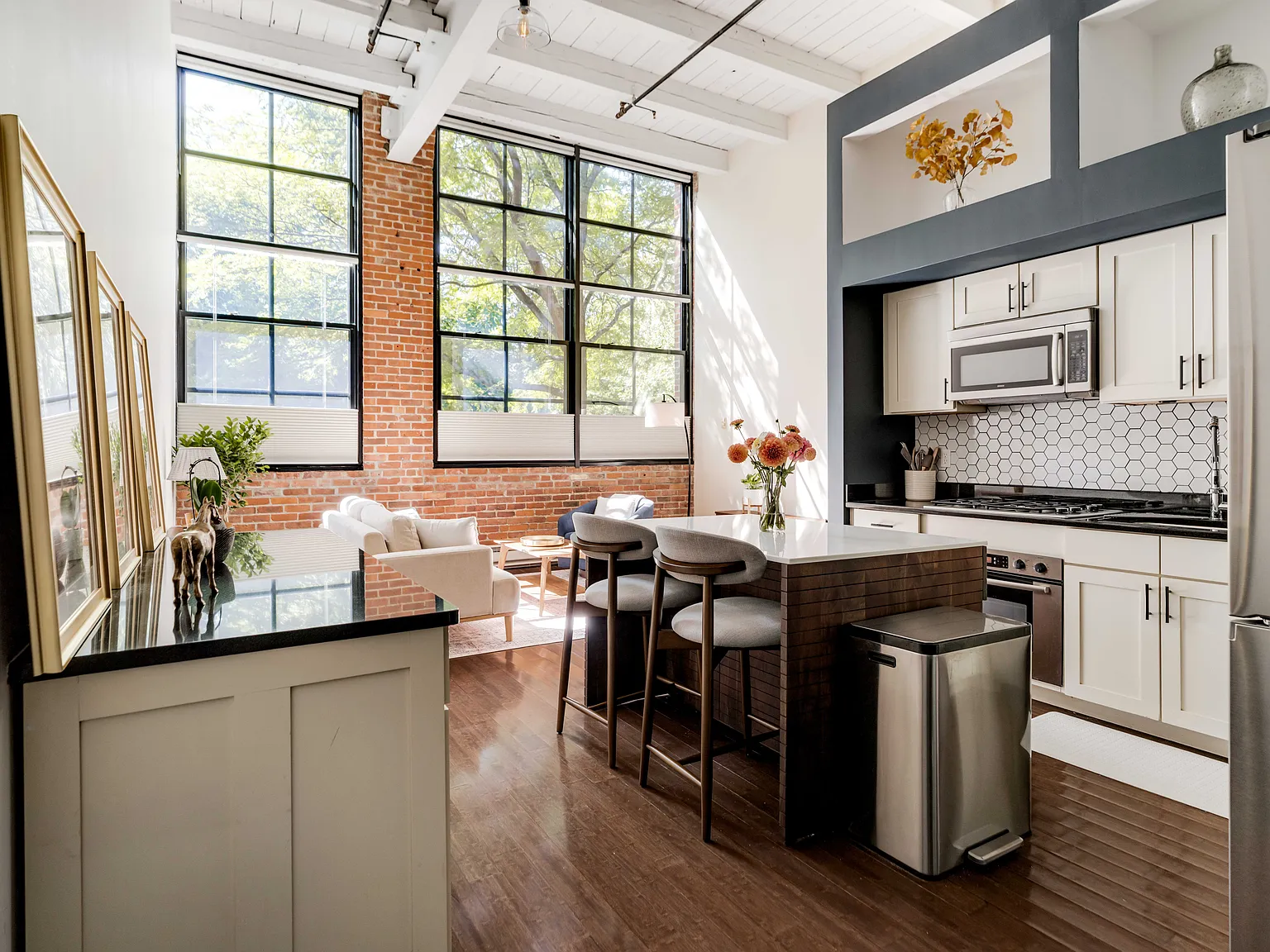 1 bed, 987 sqft, $5,000 — Photo 4