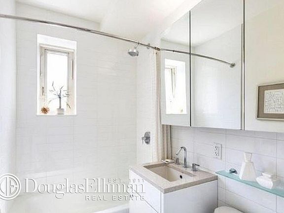 3rd image of 651 E 14th St APT 3A