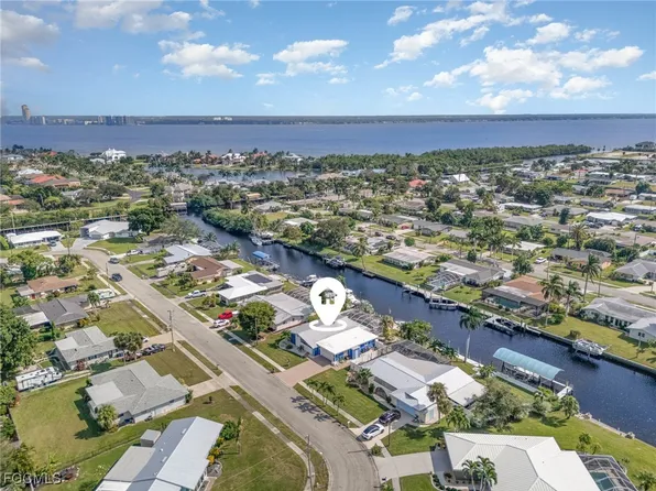 1661 Swan Ter, North Fort Myers, FL 33903