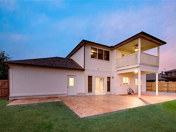 2nd image of 105 Scenic Dr