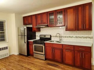 6735 52nd Ave APT 2A, Maspeth, NY 11378