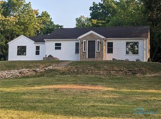 714 S River Rd, Waterville, OH 43566