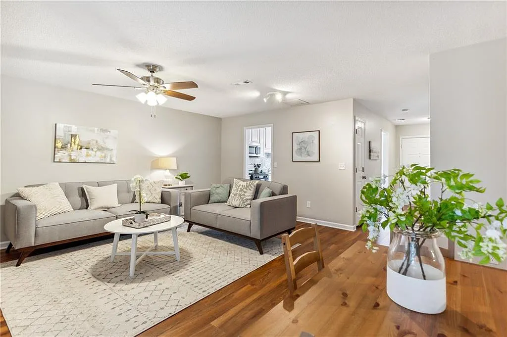 2 bed, 2.5 bath, 1292 sqft, $2,200 — Photo 4